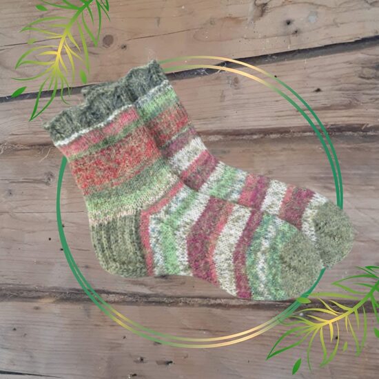 Носки-дураки- Мы разные, но мы - пара! Стопа 25 см. Ручная вязка.