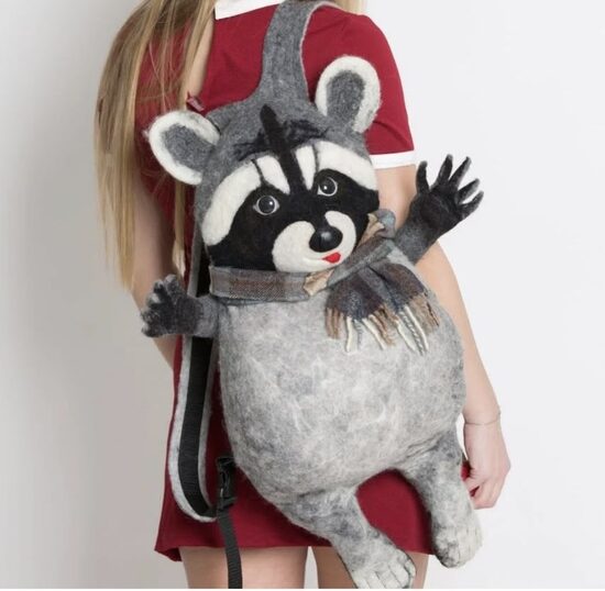 Mugursoma Raccoon